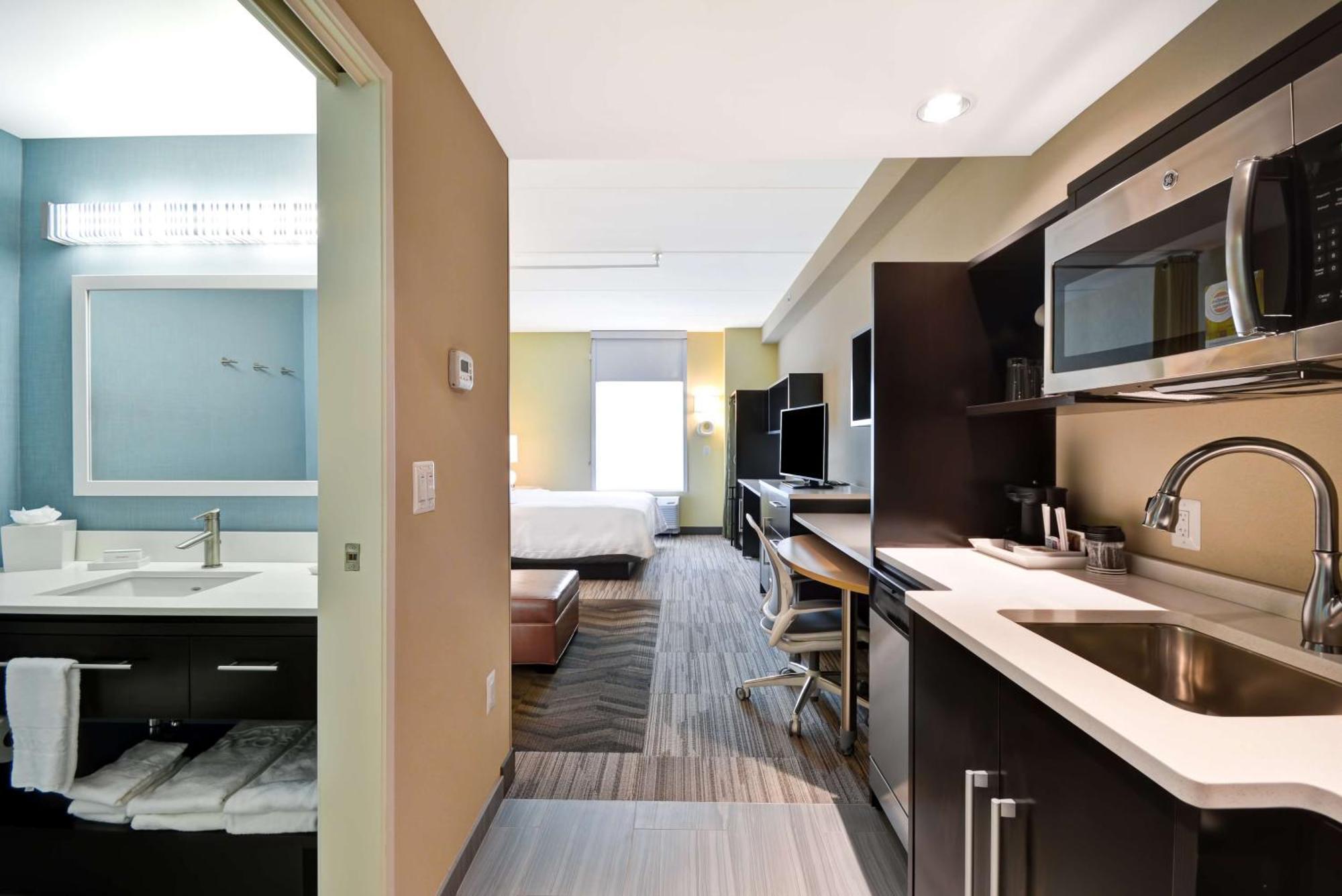 Home2 Suites By Hilton Чарлс Таун Екстериор снимка
