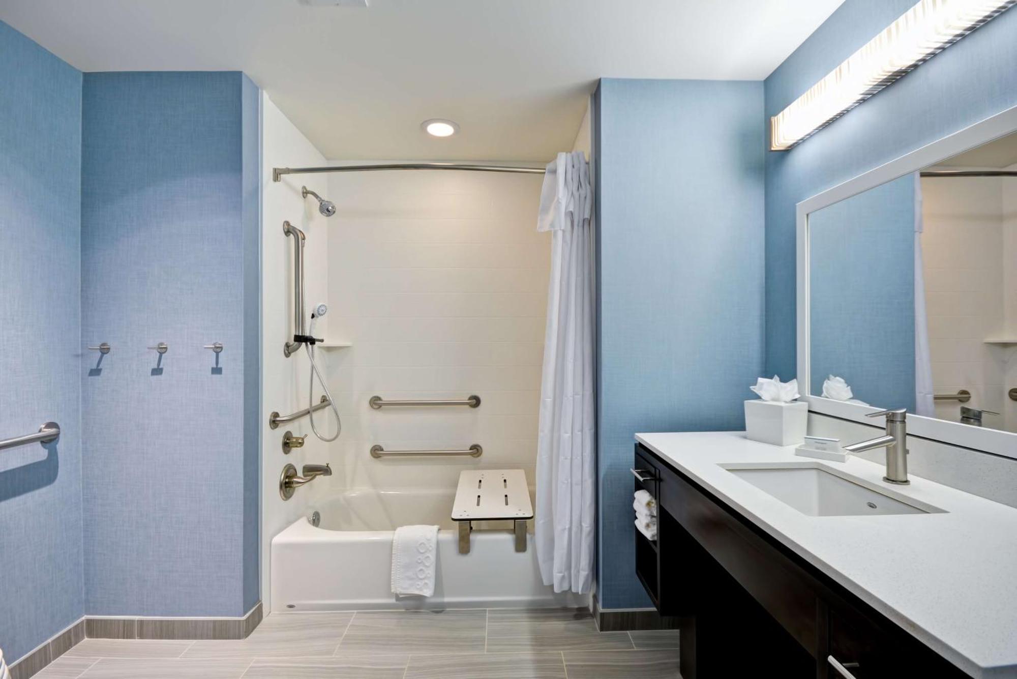 Home2 Suites By Hilton Чарлс Таун Екстериор снимка