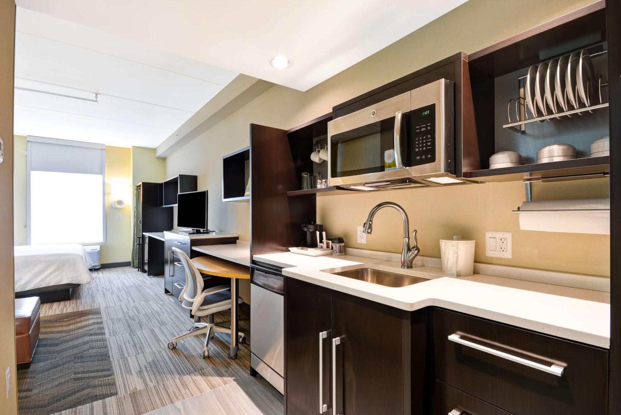 Home2 Suites By Hilton Чарлс Таун Екстериор снимка